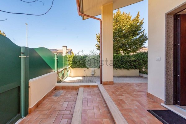 casa indipendente in vendita a Frascati in zona Cisternole