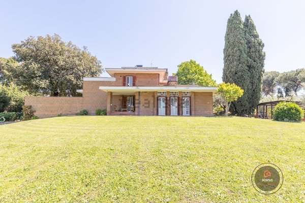 casa indipendente in vendita a Frascati in zona Prataporci