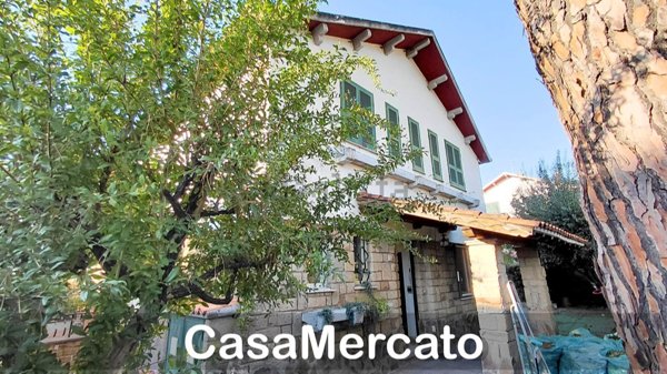 casa indipendente in vendita a Frascati