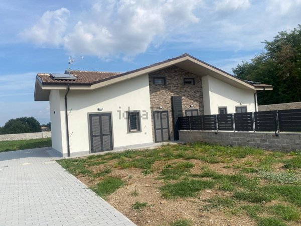 casa indipendente in vendita a Frascati