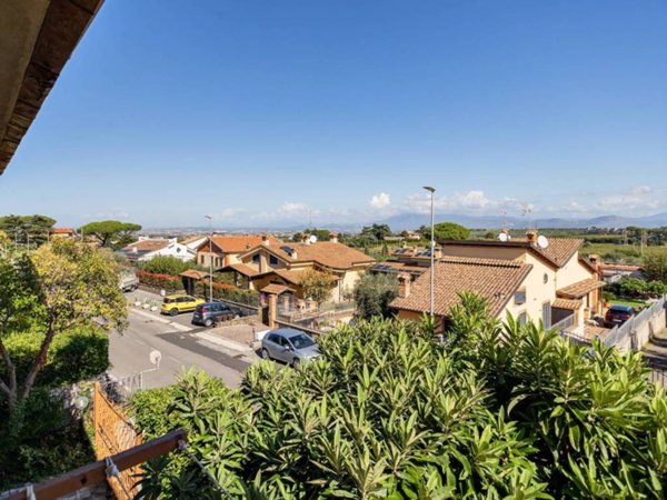 appartamento in vendita a Frascati in zona Cisternole