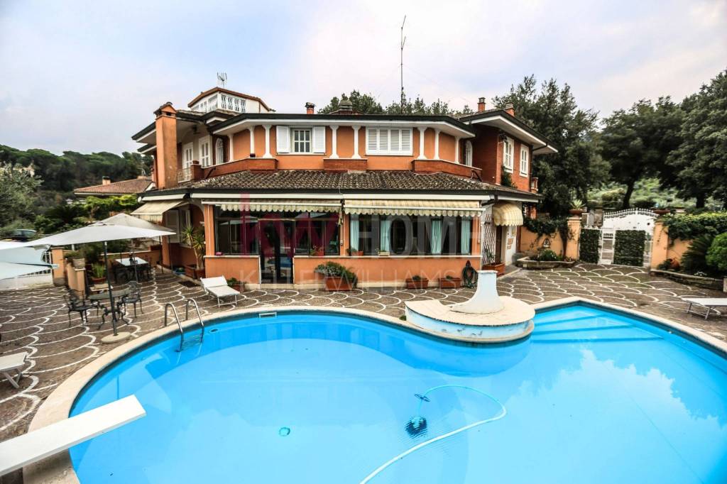 casa indipendente in vendita a Frascati