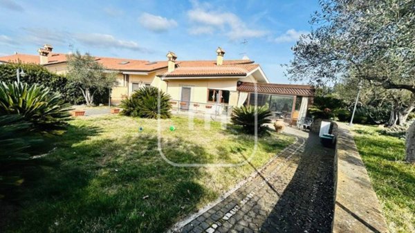 casa indipendente in vendita a Frascati