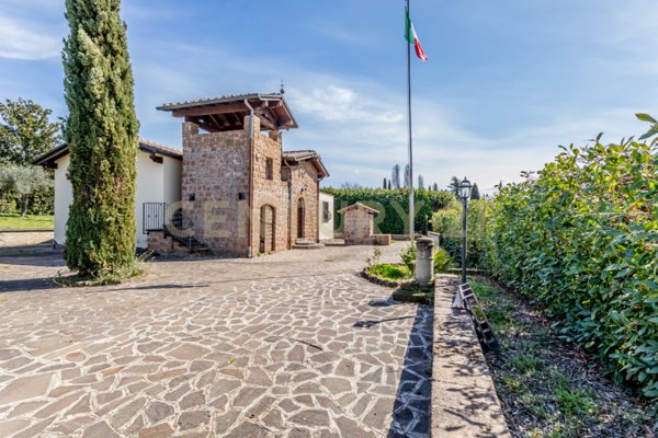 casa indipendente in vendita a Gallicano nel Lazio