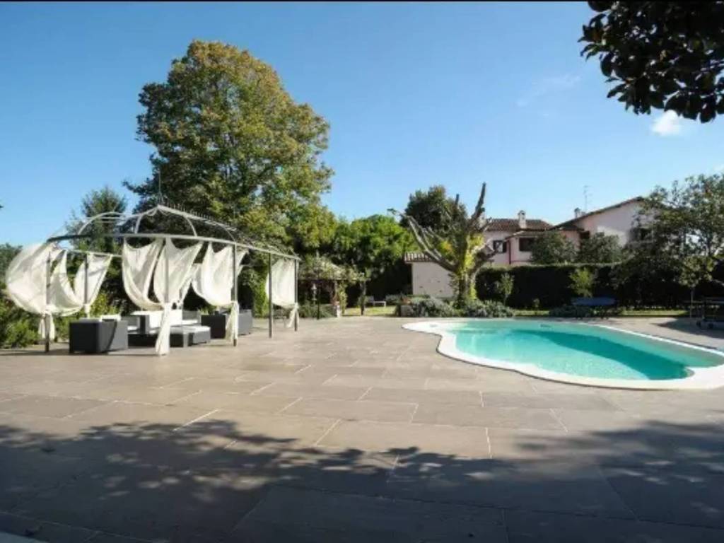 casa indipendente in vendita a Gallicano nel Lazio