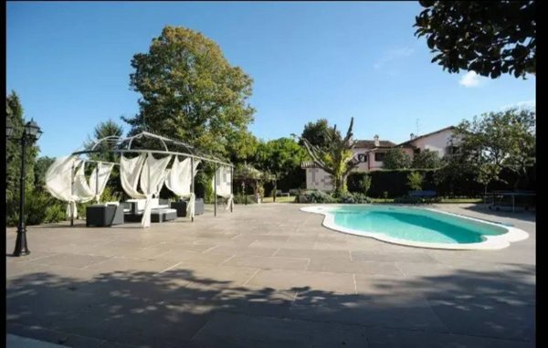 casa indipendente in vendita a Gallicano nel Lazio