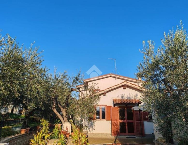 casa indipendente in vendita a Gallicano nel Lazio