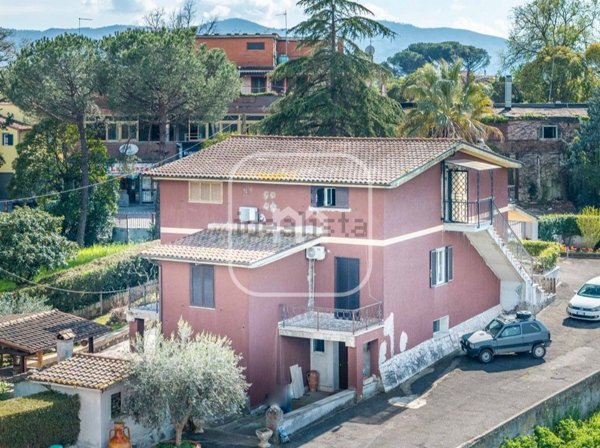 casa indipendente in vendita a Gallicano nel Lazio