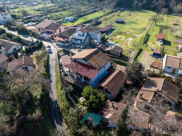 casa indipendente in vendita a Gallicano nel Lazio