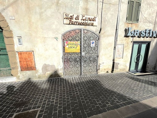 locale commerciale in vendita a Gallicano nel Lazio