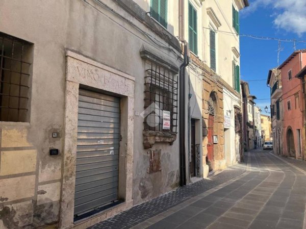 negozio in vendita a Gallicano nel Lazio