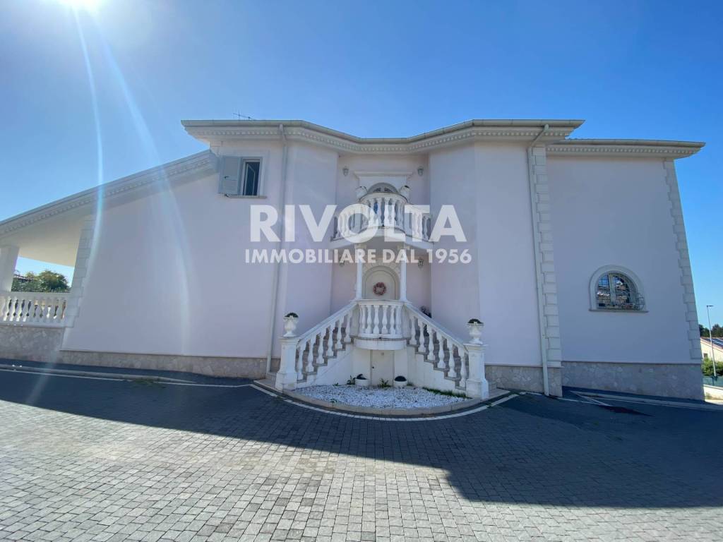casa indipendente in vendita a Gallicano nel Lazio