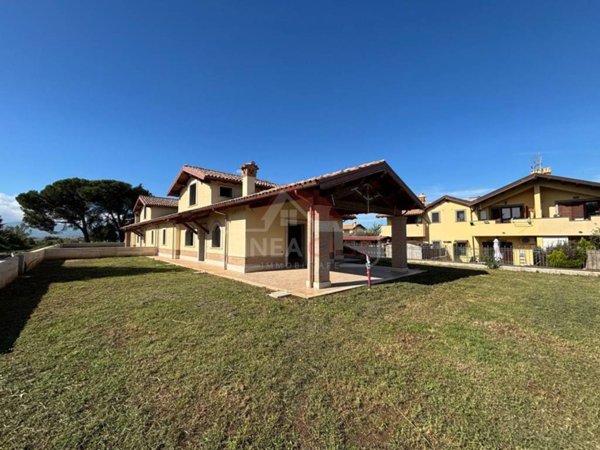 casa indipendente in vendita a Gallicano nel Lazio