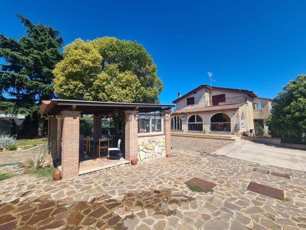 casa indipendente in vendita a Gallicano nel Lazio