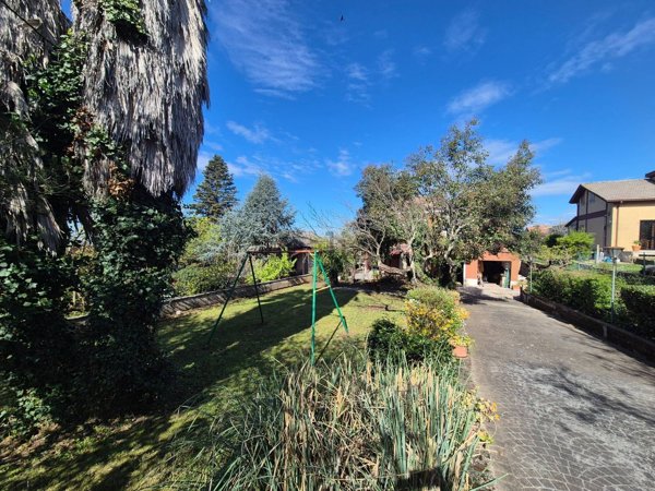 casa indipendente in vendita a Gallicano nel Lazio