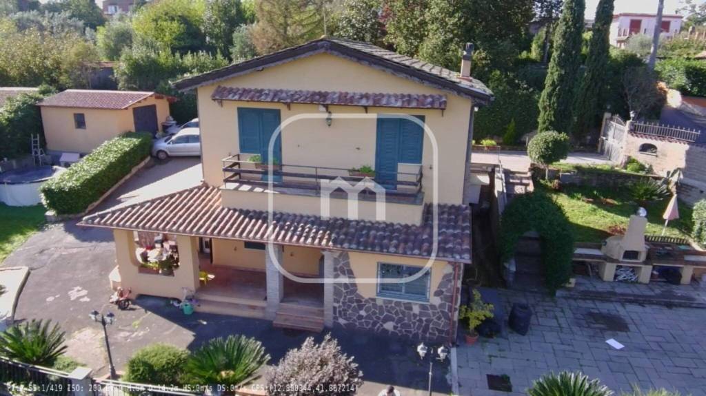 casa indipendente in vendita a Gallicano nel Lazio