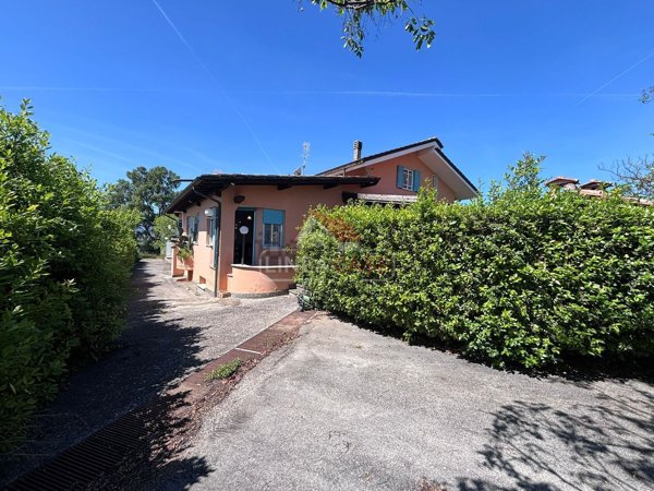 casa indipendente in vendita a Gallicano nel Lazio