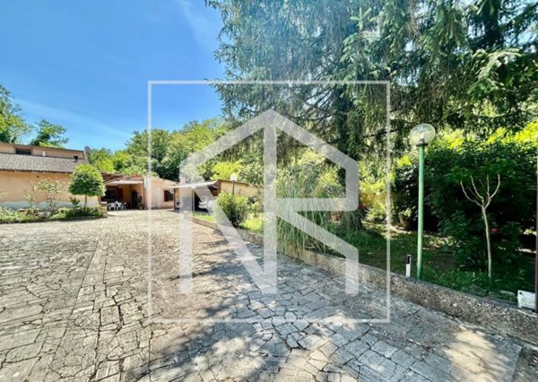casa indipendente in vendita a Gallicano nel Lazio