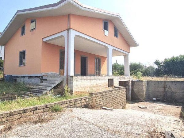 casa indipendente in vendita a Gallicano nel Lazio