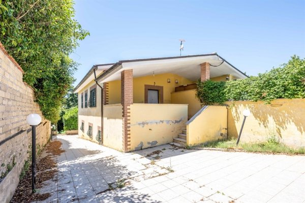 casa indipendente in vendita a Gallicano nel Lazio