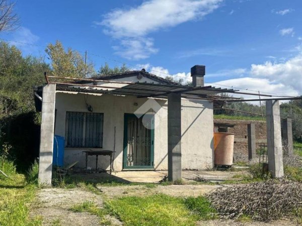 casa indipendente in vendita a Gallicano nel Lazio