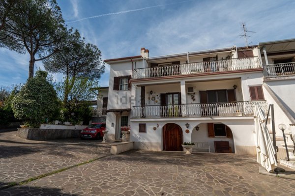 casa indipendente in vendita a Gallicano nel Lazio