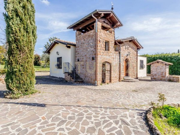 casa indipendente in vendita a Gallicano nel Lazio