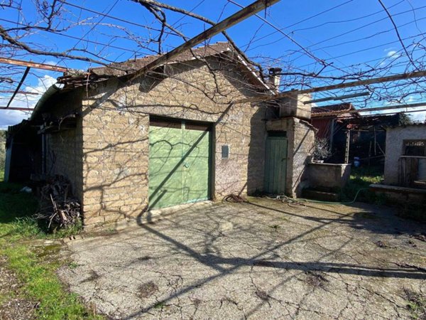casa indipendente in vendita a Gallicano nel Lazio
