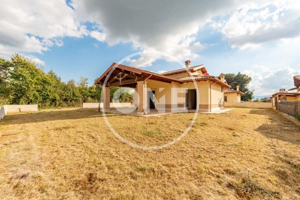 casa indipendente in vendita a Gallicano nel Lazio