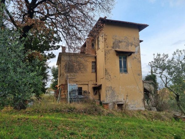 casa indipendente in vendita a Gallicano nel Lazio