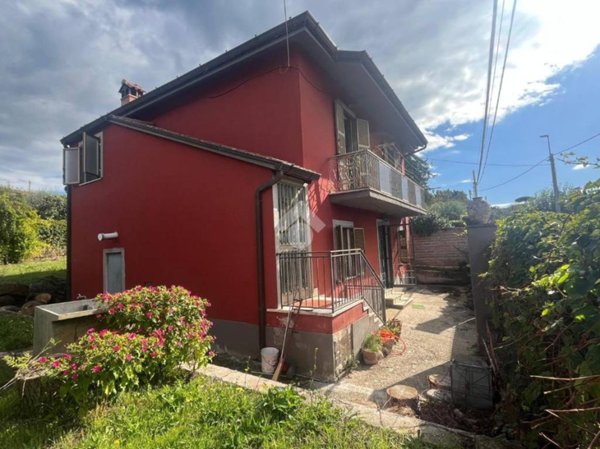 casa indipendente in vendita a Gallicano nel Lazio