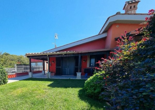 casa indipendente in vendita a Gallicano nel Lazio
