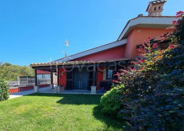 casa indipendente in vendita a Gallicano nel Lazio
