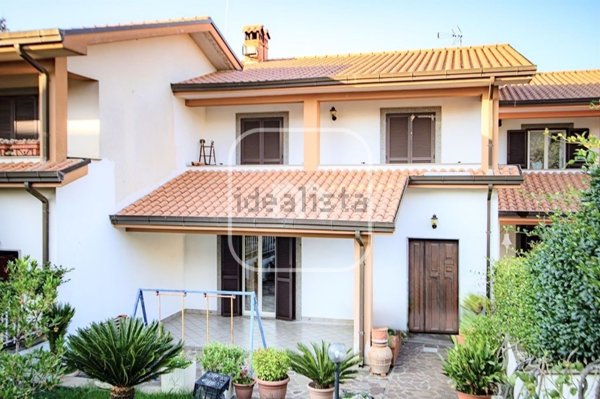 casa indipendente in vendita a Gallicano nel Lazio