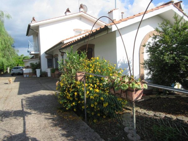 casa indipendente in vendita a Gallicano nel Lazio