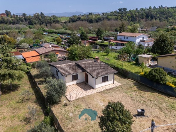 casa indipendente in vendita a Gallicano nel Lazio