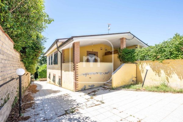 casa indipendente in vendita a Gallicano nel Lazio