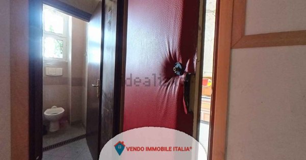 locale commerciale in vendita a Gallicano nel Lazio