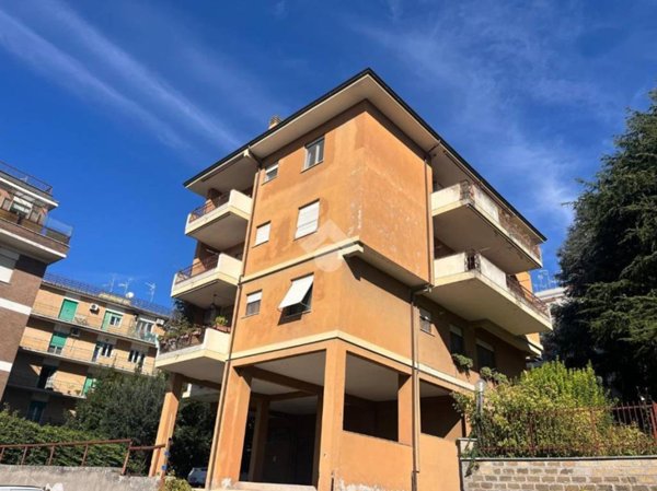appartamento in vendita a Gallicano nel Lazio