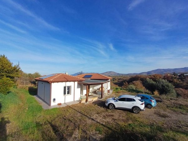 casa indipendente in vendita a Gallicano nel Lazio