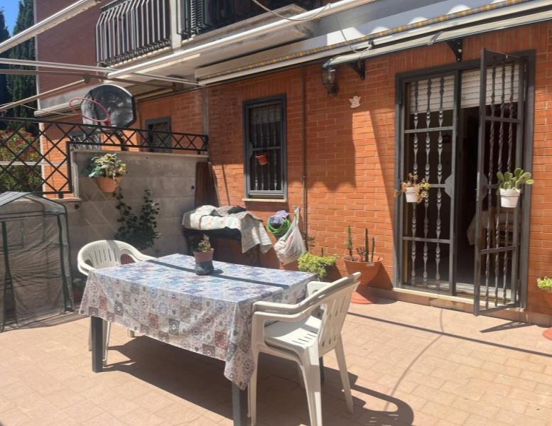 casa indipendente in vendita a Gallicano nel Lazio