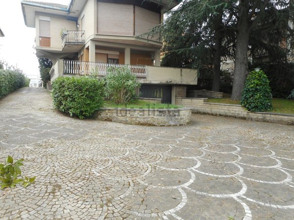casa indipendente in vendita a Gallicano nel Lazio