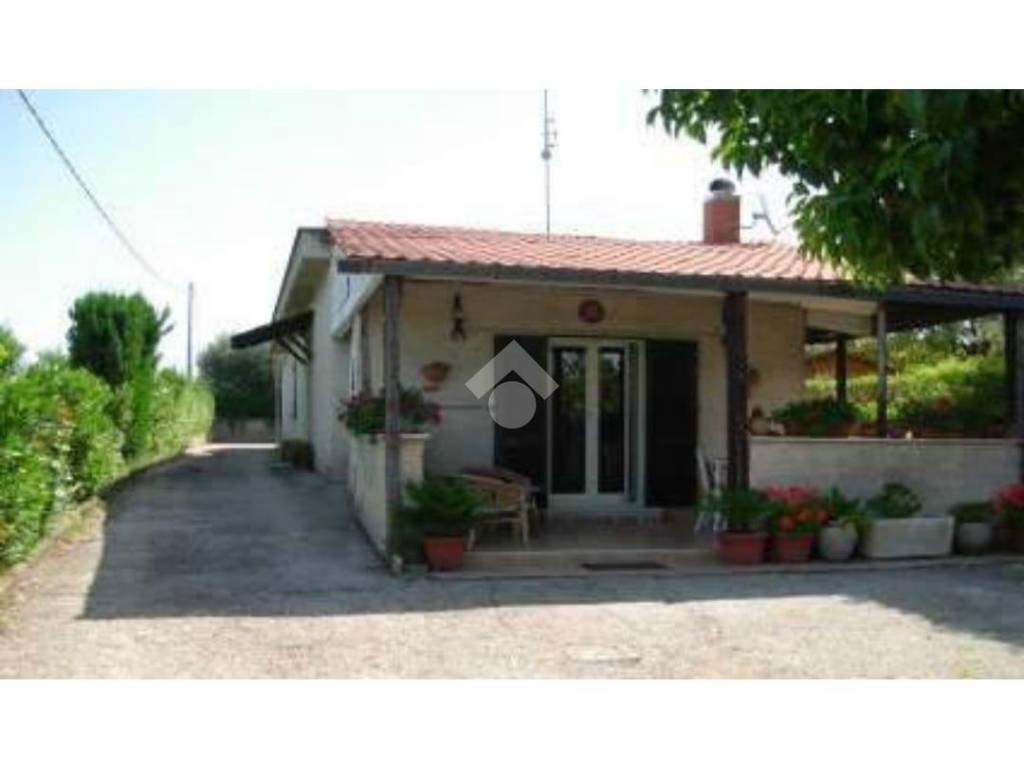 casa indipendente in vendita a Gallicano nel Lazio