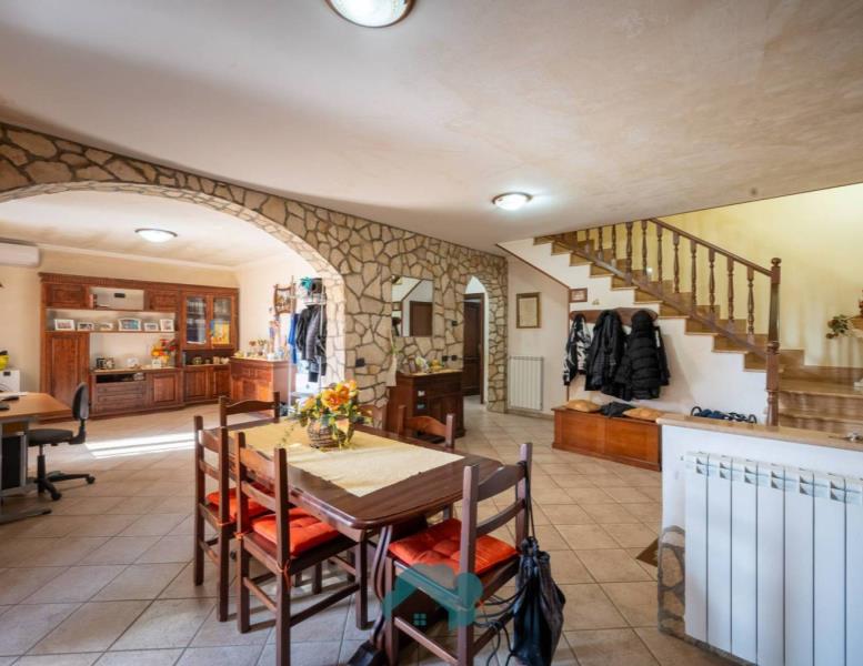 casa indipendente in vendita a Gallicano nel Lazio