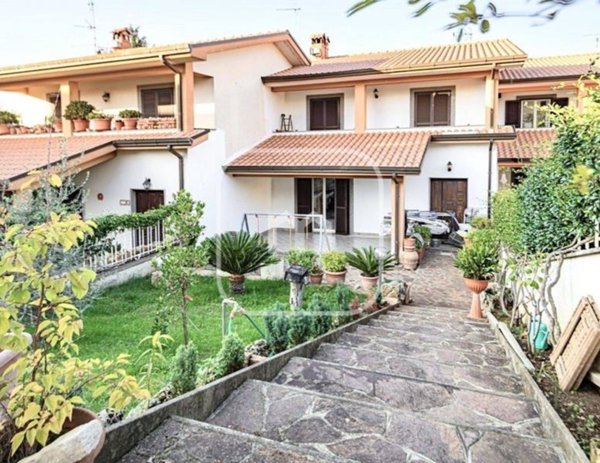 casa indipendente in vendita a Gallicano nel Lazio