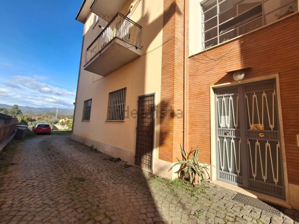 ufficio in vendita a Gallicano nel Lazio