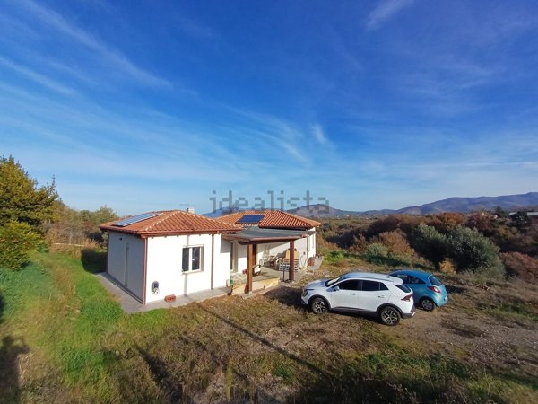 casa indipendente in vendita a Gallicano nel Lazio