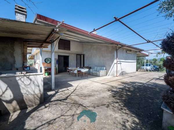 casa indipendente in vendita a Gallicano nel Lazio