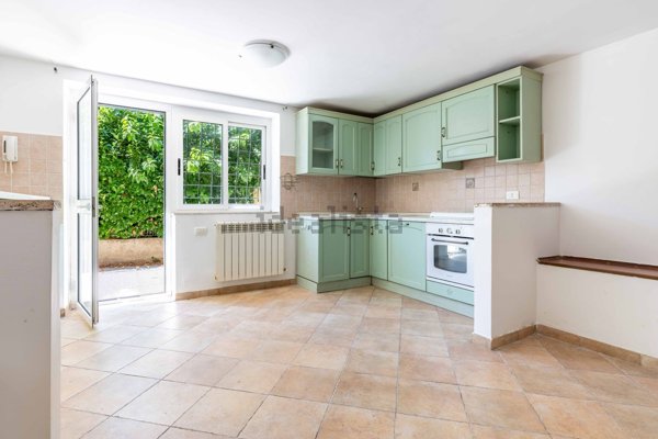 casa indipendente in vendita a Gallicano nel Lazio