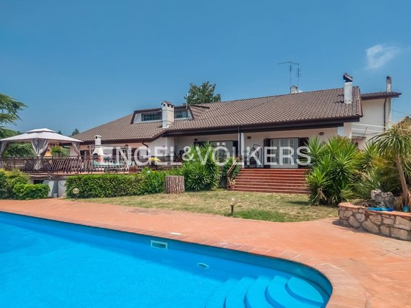 casa indipendente in vendita a Gallicano nel Lazio